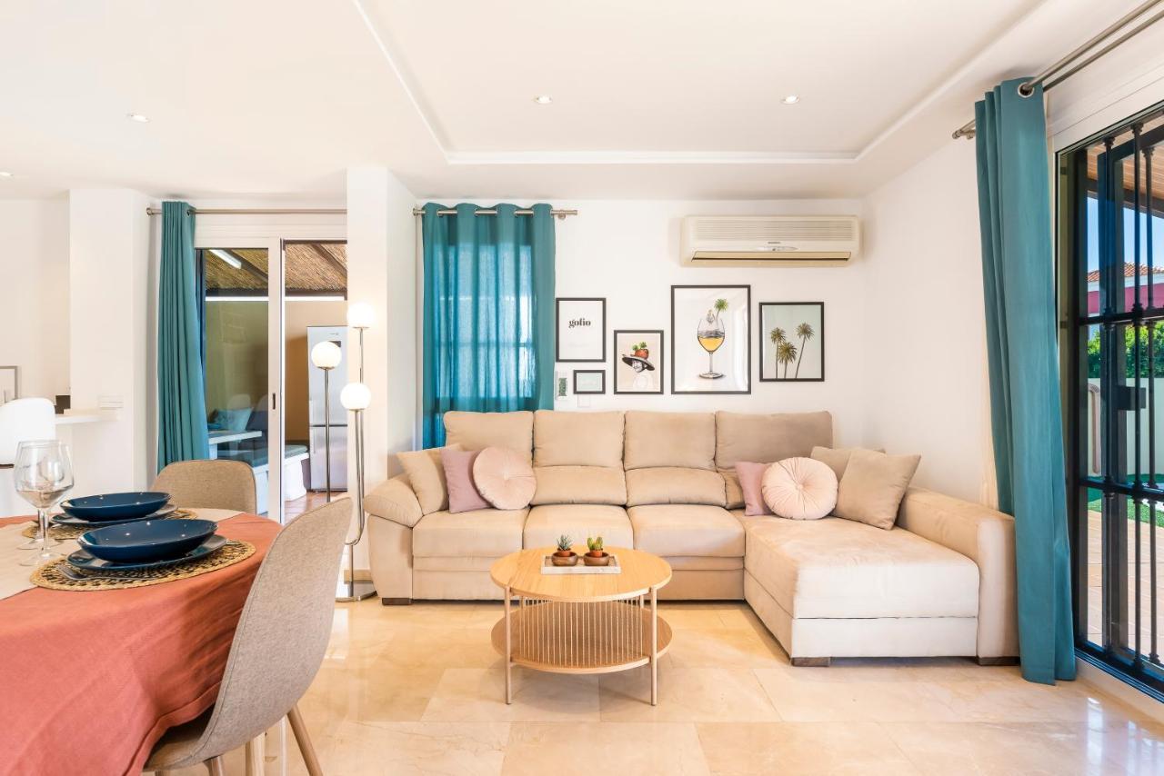 Villa With Private Pool And Workspace 坎德拉里亚 外观 照片