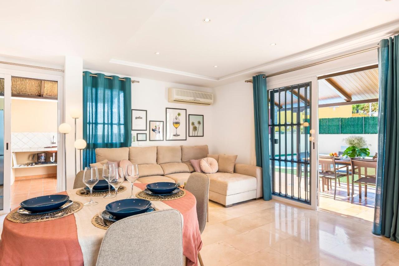 Villa With Private Pool And Workspace 坎德拉里亚 外观 照片